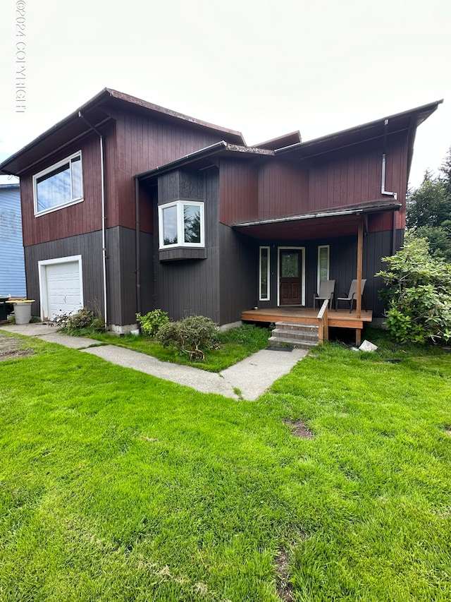 exterior space featuring a front lawn