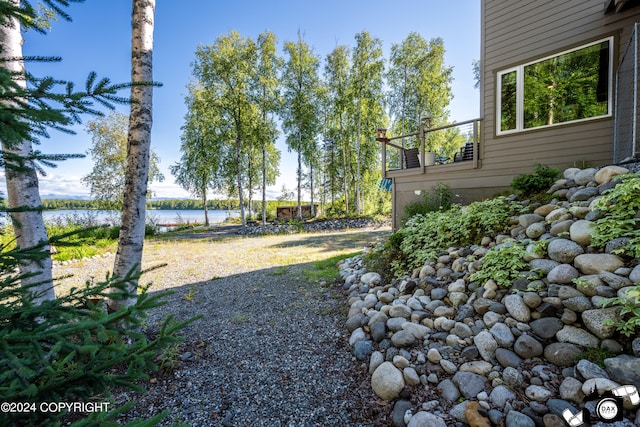 view of yard featuring a water view