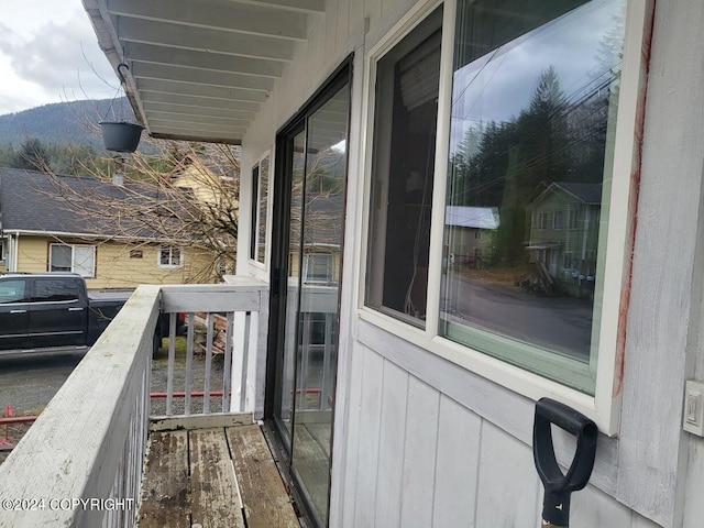 balcony featuring a mountain view