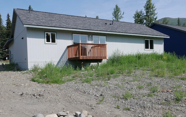 L7 Harman Loop, Wasilla, AK 99654 - rear view of house with a deck