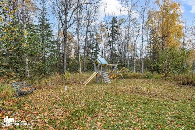 view of yard featuring a playground