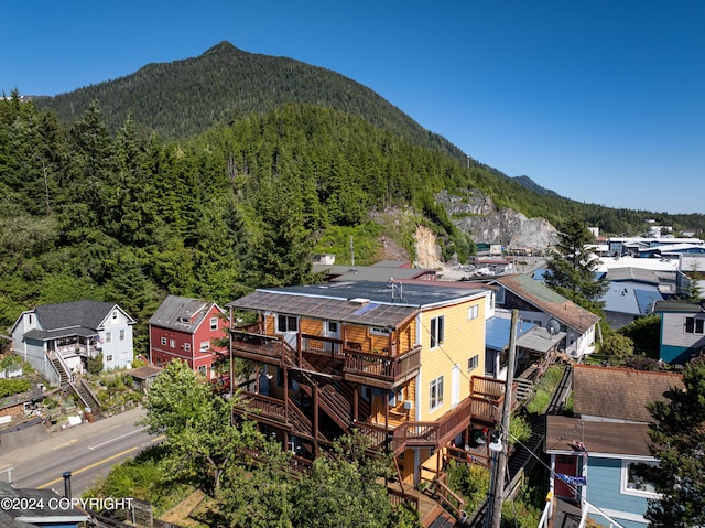 bird's eye view featuring a mountain view