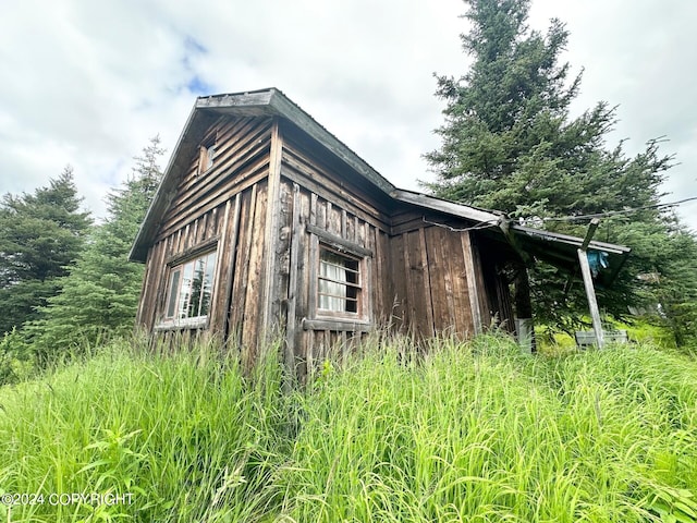 view of side of property