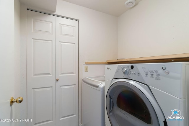 4477 Panther Dr, Eagle River, AK 99577 - laundry area featuring washing machine and dryer