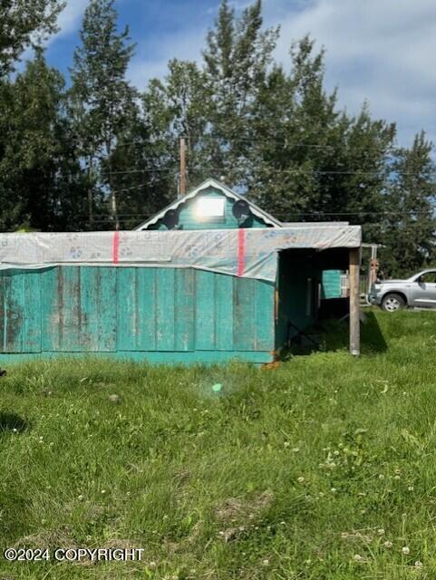 view of outdoor structure