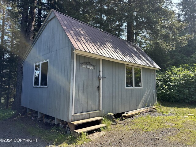 view of outdoor structure