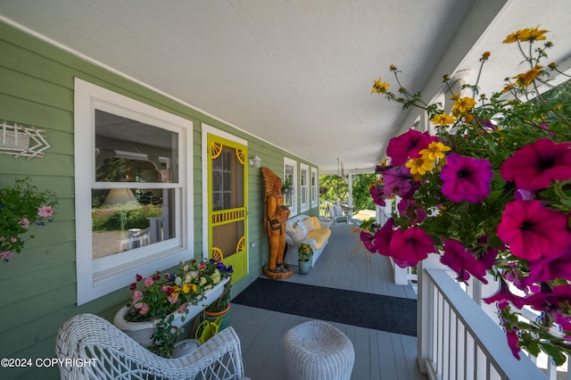 balcony with a porch