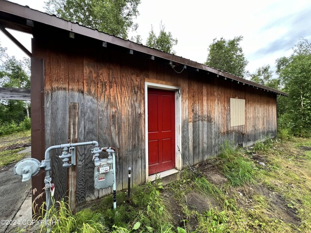 view of outdoor structure with an outdoor structure