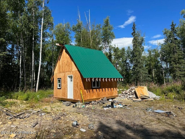 view of outdoor structure