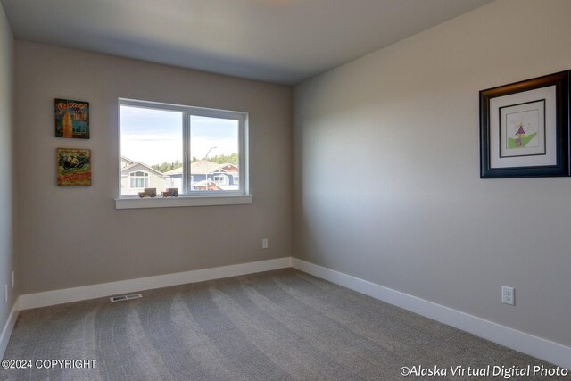 empty room with carpet