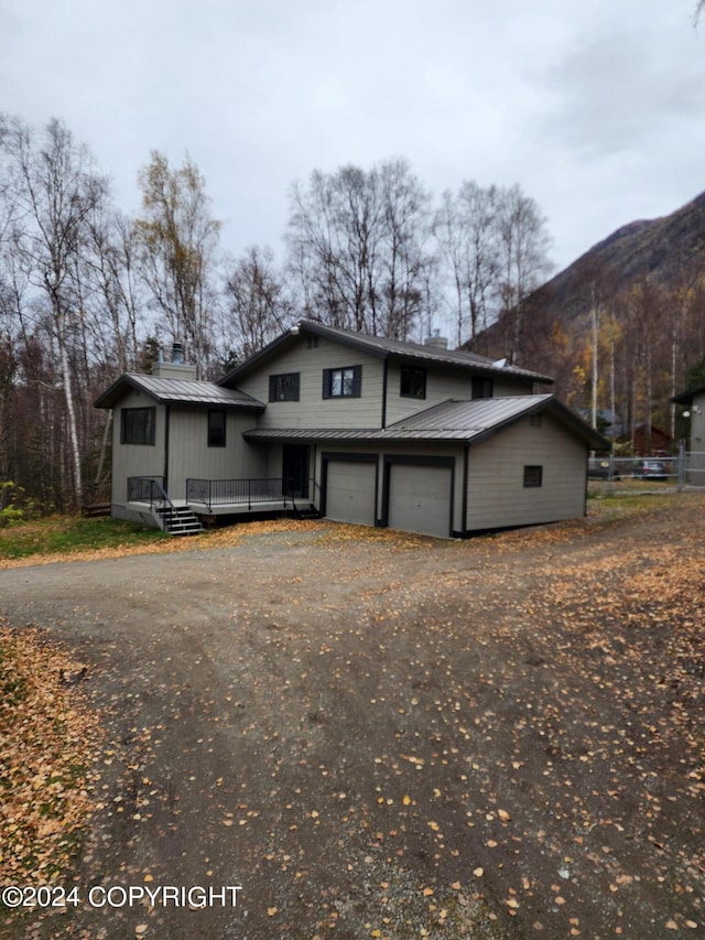 view of front facade featuring a garage