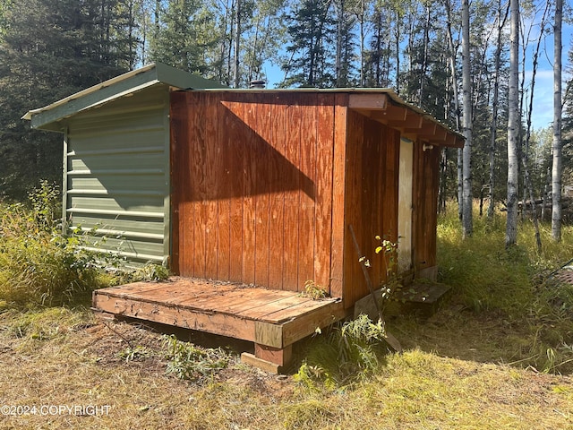 view of outbuilding