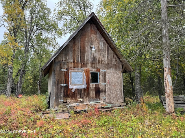 view of outbuilding