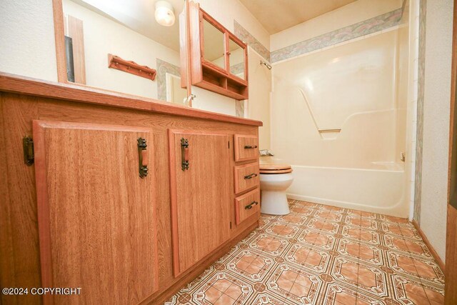 full bathroom featuring vanity, toilet, and shower / bathing tub combination