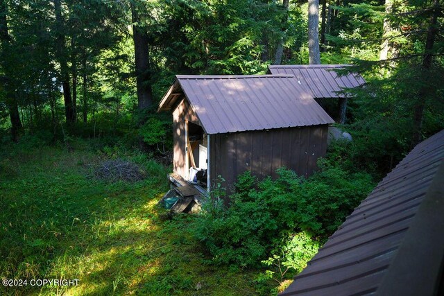 view of outdoor structure