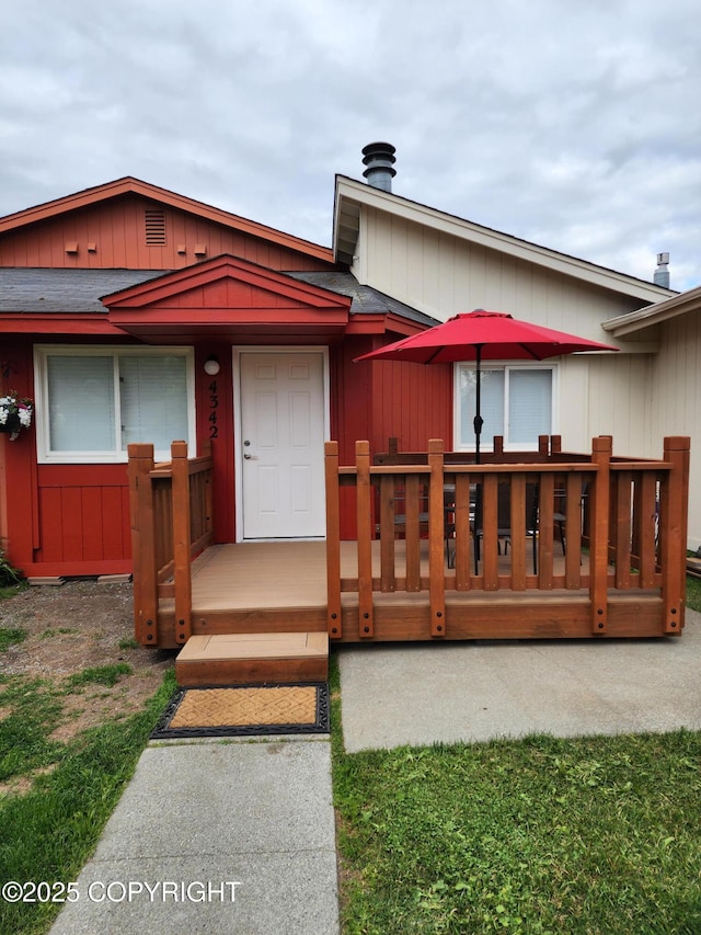 4342 Reka Dr, Anchorage, AK 99508 - view of front of house