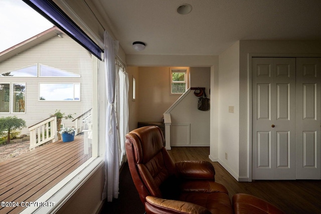 41385 Ptarmigan Heights Dr, Homer, AK 99603 - living area with wood finished floors and baseboards