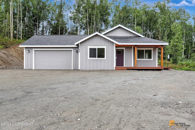 view of front facade featuring a garage