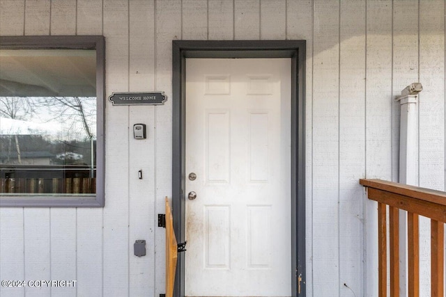 view of property entrance