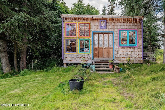 38126 Bobby Rufus Rd, Homer, AK 99603 - view of outbuilding featuring entry steps