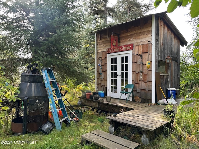 view of outbuilding