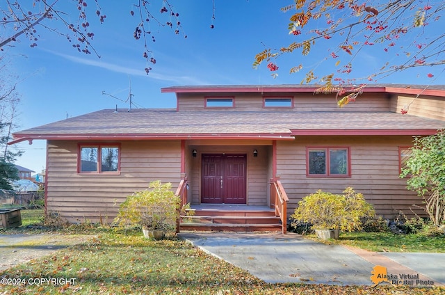 view of front of house