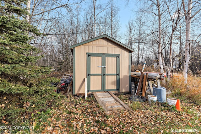 view of outbuilding