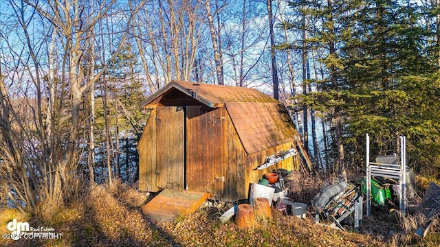 view of outbuilding