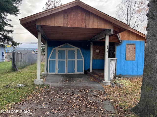 view of outbuilding