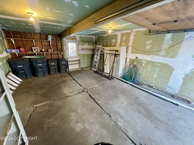 4312 E 6th Ave, Anchorage, AK 99508 - view of garage