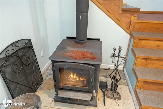 room details featuring a fireplace