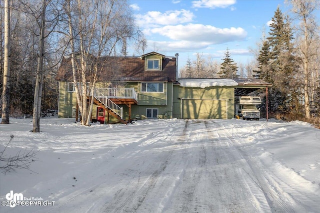 view of front property