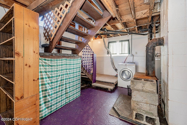 basement featuring washer / clothes dryer