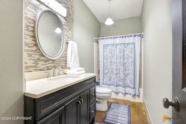 full bathroom featuring decorative backsplash, shower / bath combination with curtain, vanity, and toilet