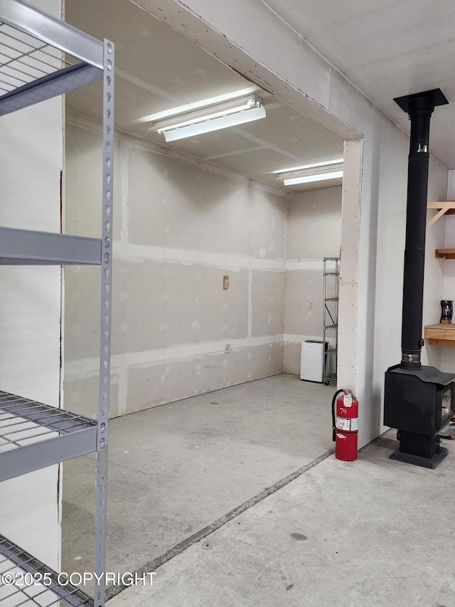 TL-215 Old Valdez Trl, Salcha, AK 99714 - garage with a wood stove