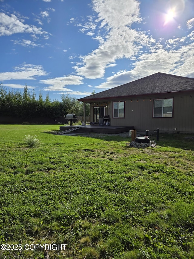 view of yard featuring a patio area