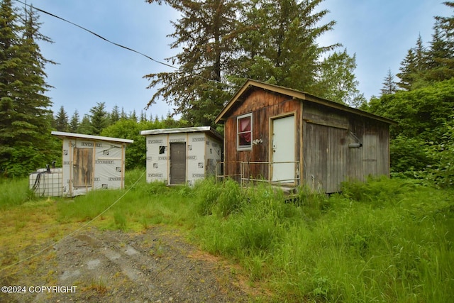 view of outdoor structure