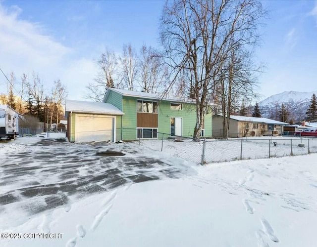 view of front of house with a mountain view