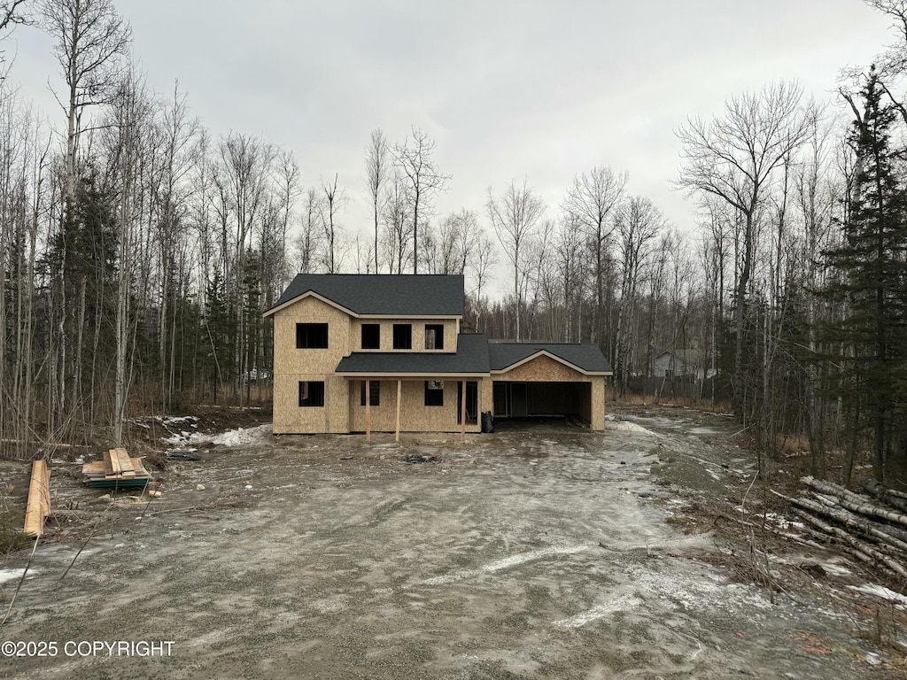 view of front of house featuring a garage