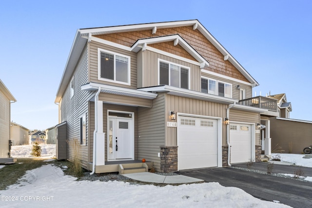 view of front of property featuring a garage