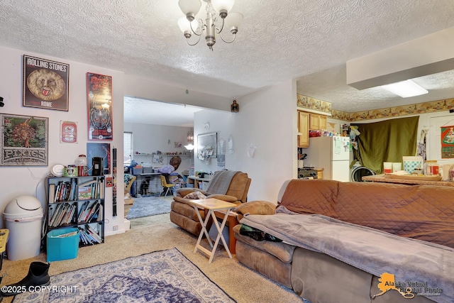 living room featuring a textured ceiling, light carpet, and a chandelier