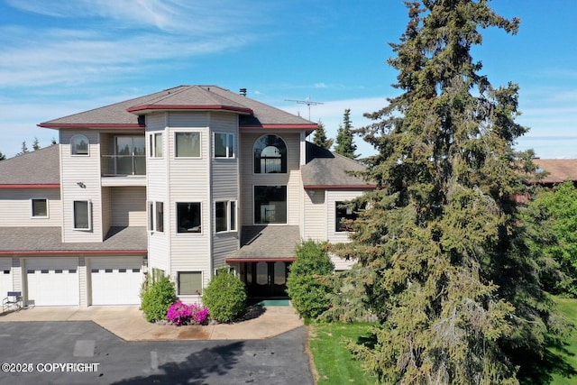 view of front of home featuring a garage