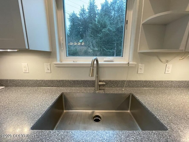 room details with sink