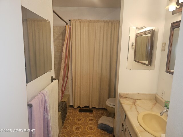 8400 George Ct, Anchorage, AK 99516 - full bathroom featuring vanity, toilet, and shower / tub combo with curtain