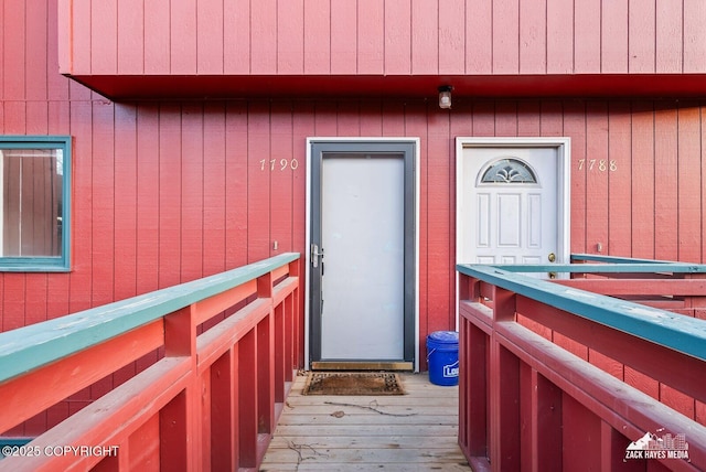 view of property entrance