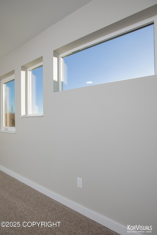 empty room featuring carpet