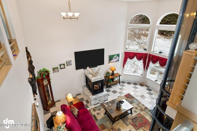 living room with a notable chandelier