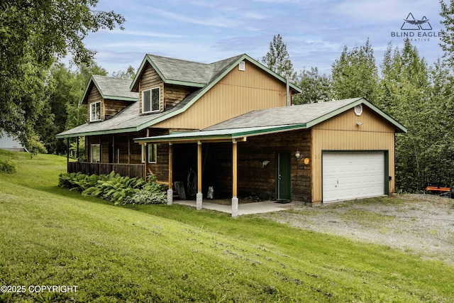6976 W Windsor Dr, Wasilla, AK 99623 - view of front of house with driveway and a front yard
