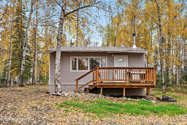 view of front of property featuring a deck