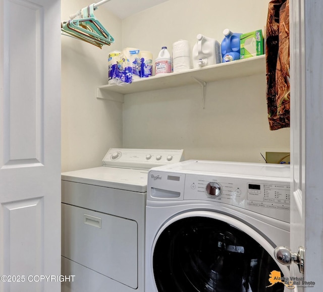 7541 Florence Cir, Anchorage, AK 99507 - laundry area featuring washing machine and dryer